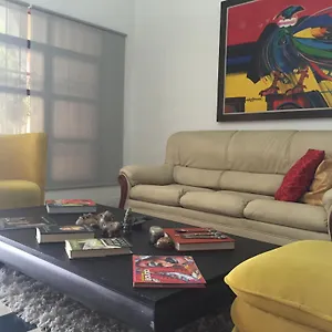 https://hostal-mamy-dorme.hotels-in-barranquilla.com